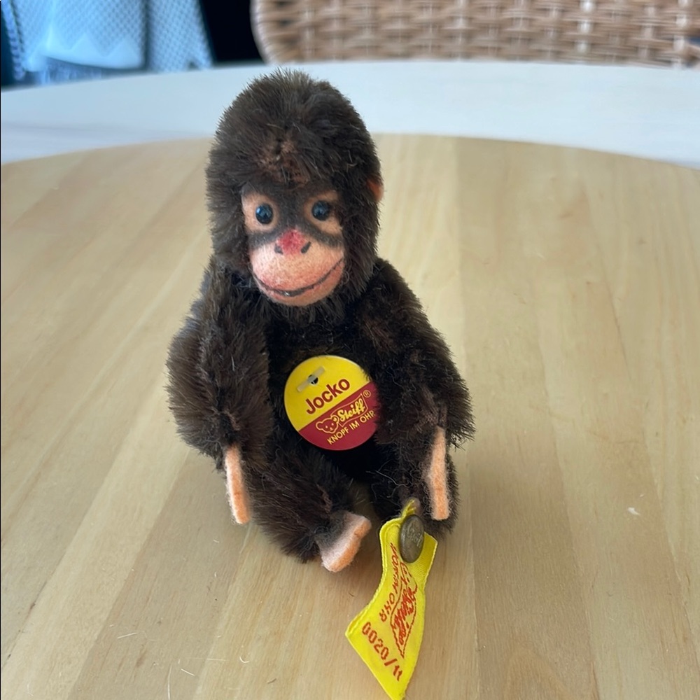 Mini Steiff mohair Jocko monkey. Excellent like new condition.